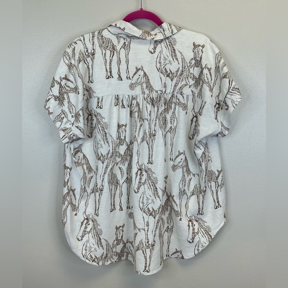 Jane and Delancey Womens L NWT White and Brown Horse Print Button-Down Shirt - Picture 8 of 11